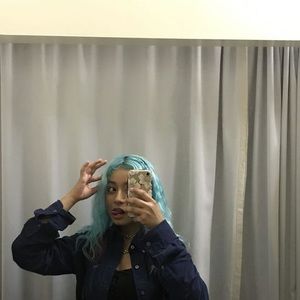 Meet your Posher, Celeste